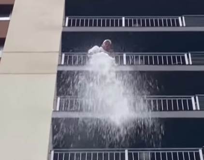 kimi prazni bazen s terase ceo video