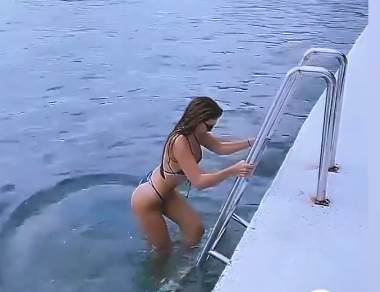 Anastasija objavila sliku u bikiniju