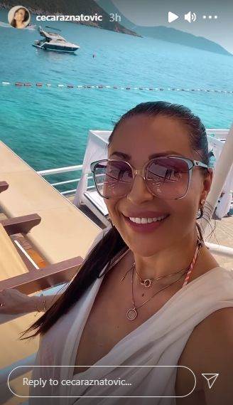 Ceca Ražnatović u bikiniju na jahti