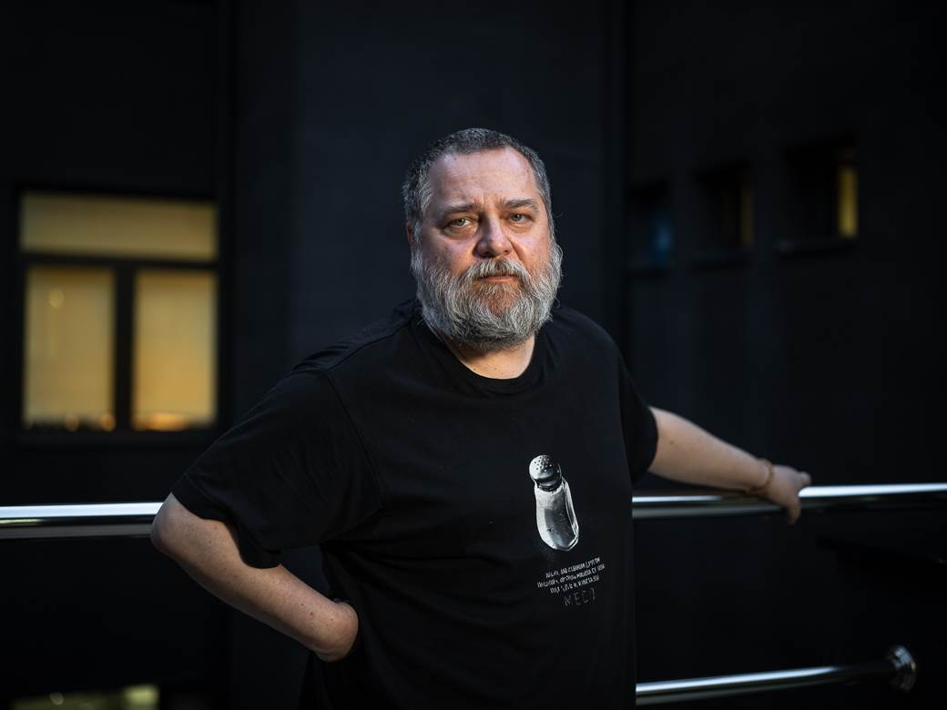 Nikola Pejaković o ruci i vršnjacima