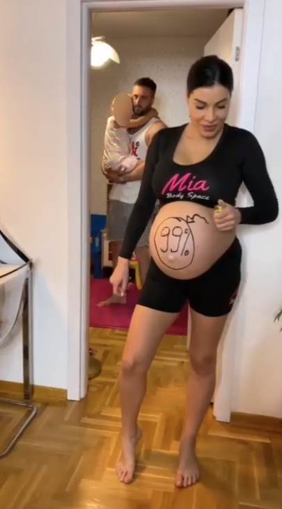 Poznate žene koje su se porodile u 2021.