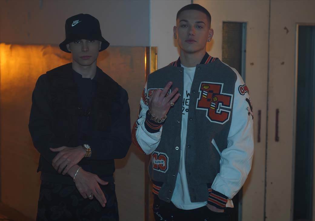 Vojaž na ruci nosi sat od 4.500 evra