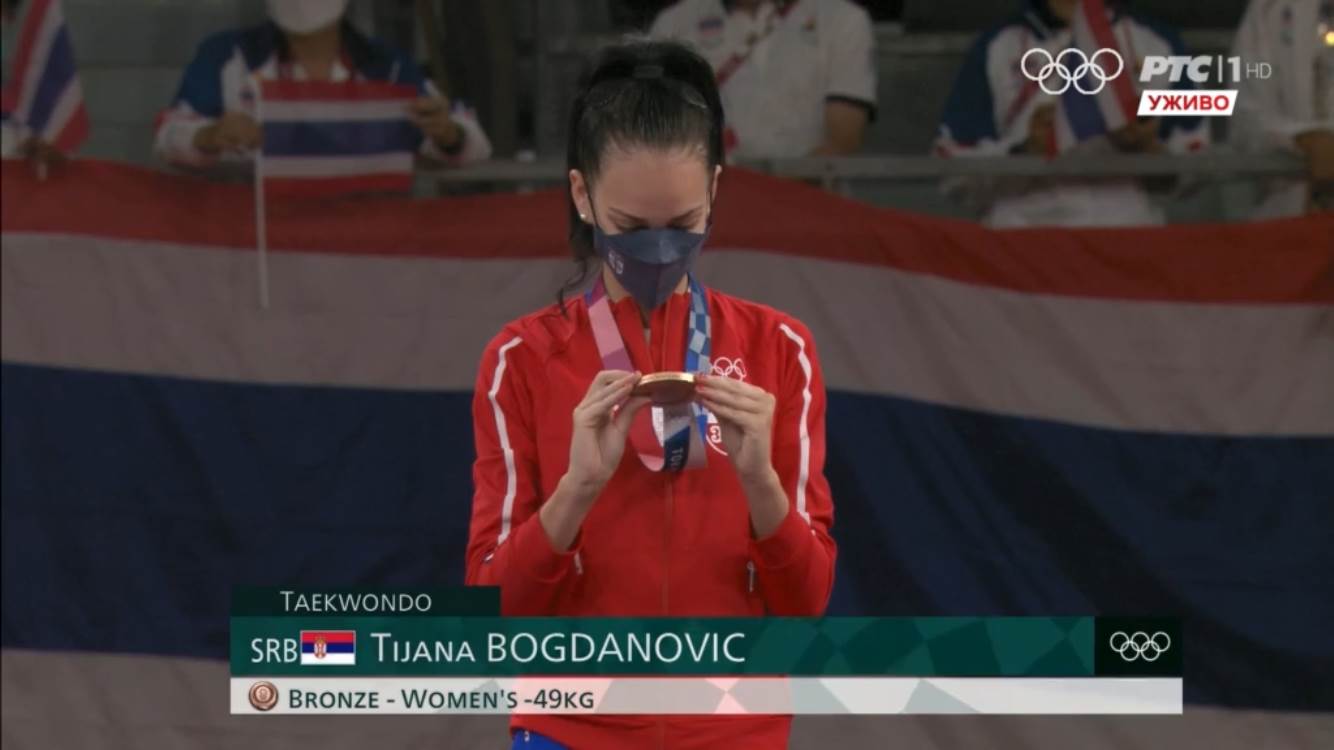 Tijana Bogdanović na dodeli medalja