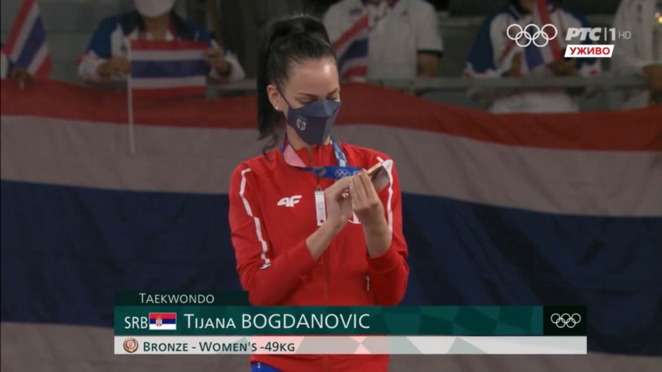 Tijana Bogdanović na dodeli medalja