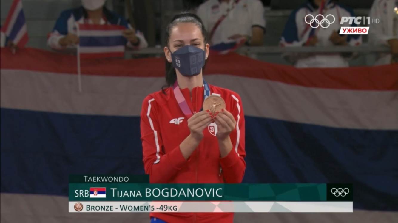 Tijana Bogdanović na dodeli medalja