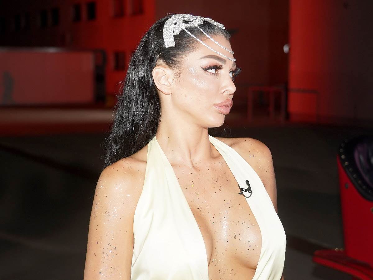 Doktorka o plastičnim korekcijama Cece i Jece