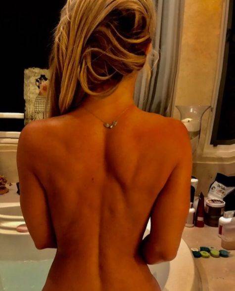 Britni Spirs objavila slike golih grudi