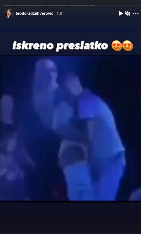 Teodori Džehverović muškarac istrčao na binu