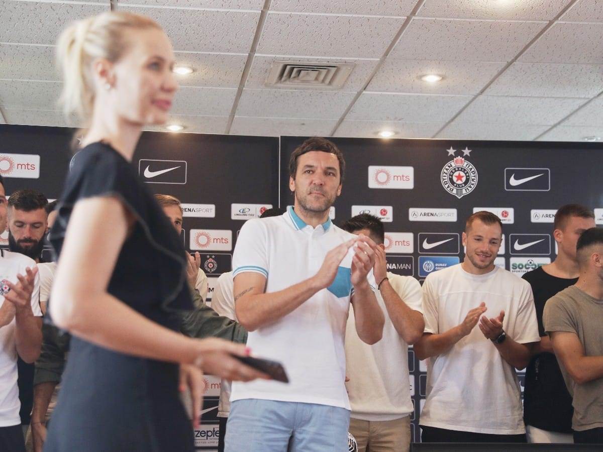 Vladimir Stojković zaplakao na odlasku iz Partizana