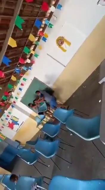 tuča na punktu za vakcinaciju  (6)