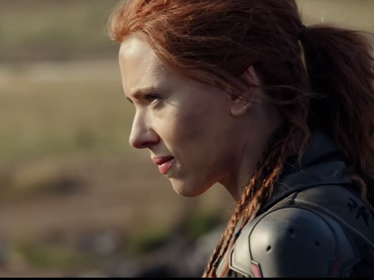 skarlet johanson crna udovica