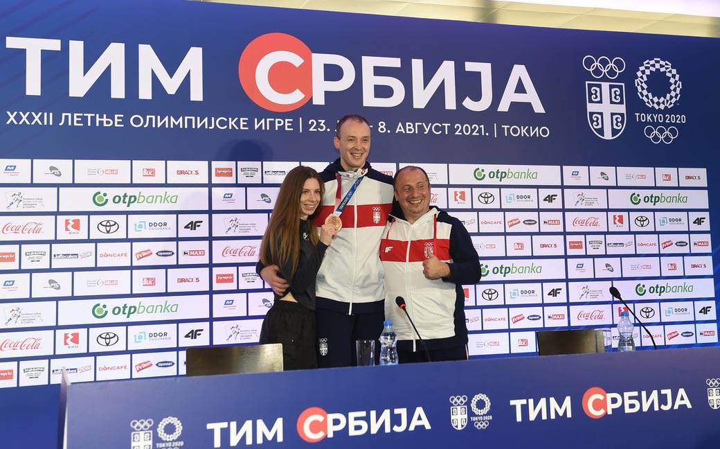 Milenko Sebić, Docek na Aerodromu, KZN (19)