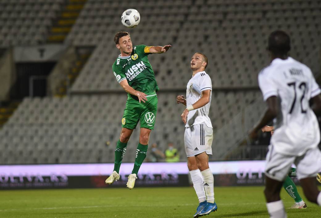 Direktor Čukaričkog preporučuje fudbalera Hamarbija Zvezdi i Partizanu