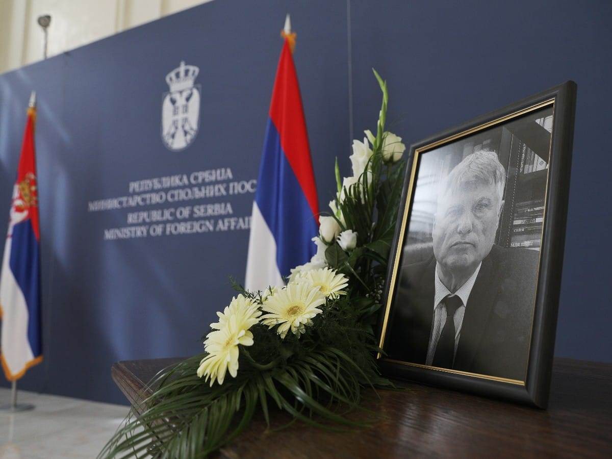 Sahrana Miroslava Lazanskog