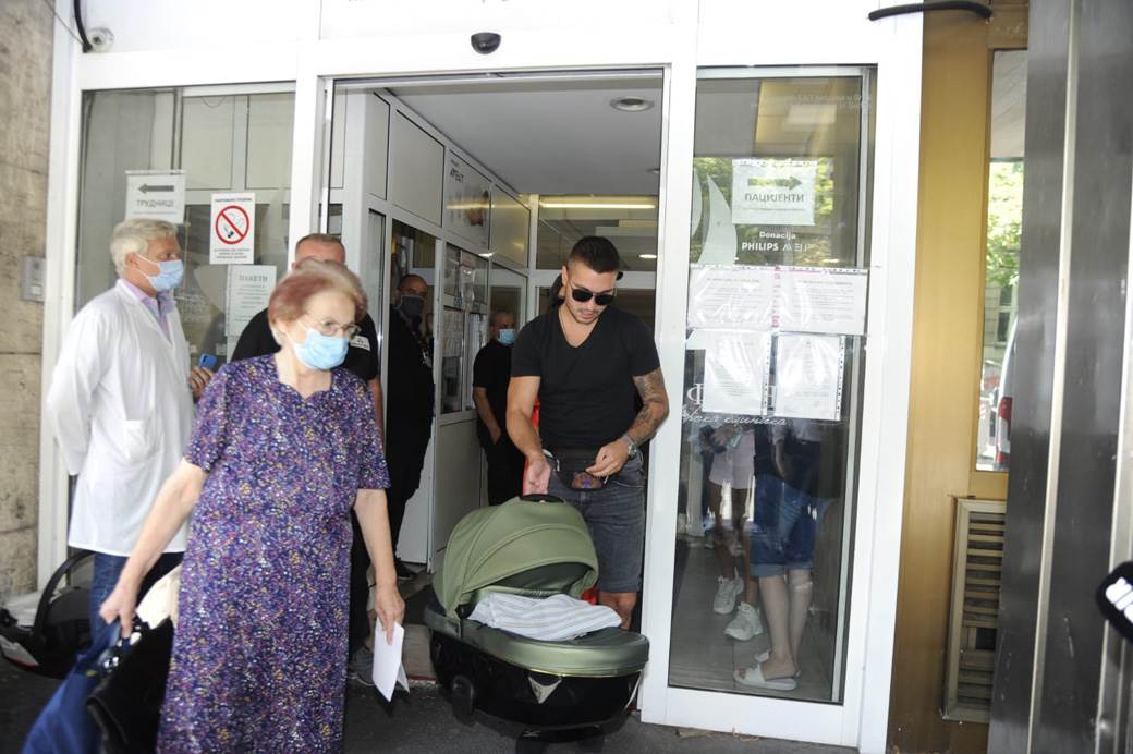 Mirko i Bojana porodilište (6)