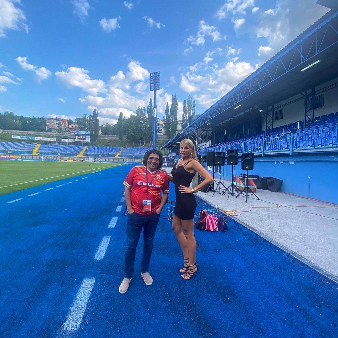 Lana Stanišić voditeljka navija za Velež