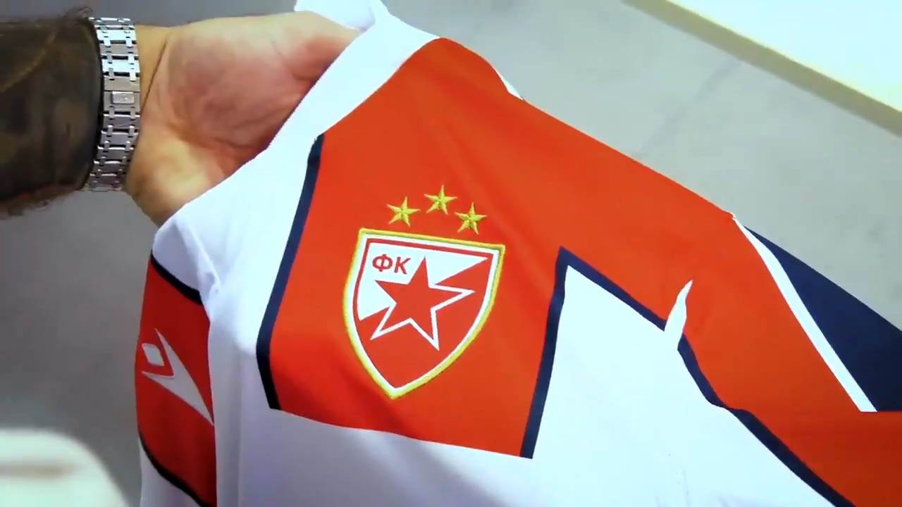 Novi dres Crvene zvezde kao retro Beobanka