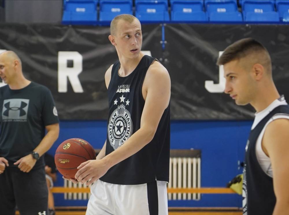 Partizan Košarka (6)