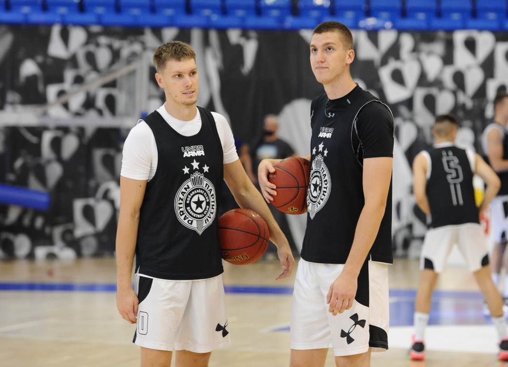 PARTIZAN utakmica (7)