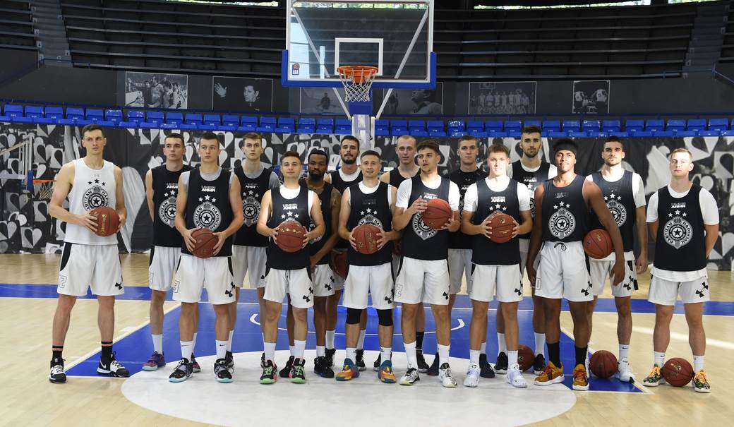 PARTIZAN utakmica (12)