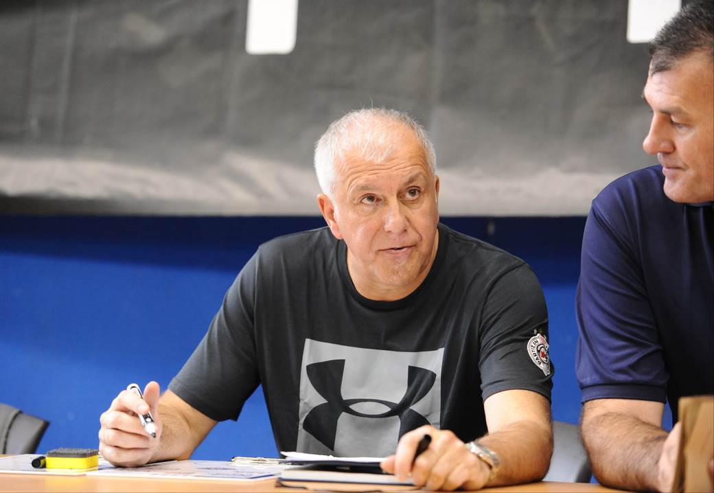 PARTIZAN utakmica (21)