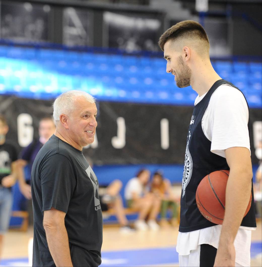 PARTIZAN utakmica (24)