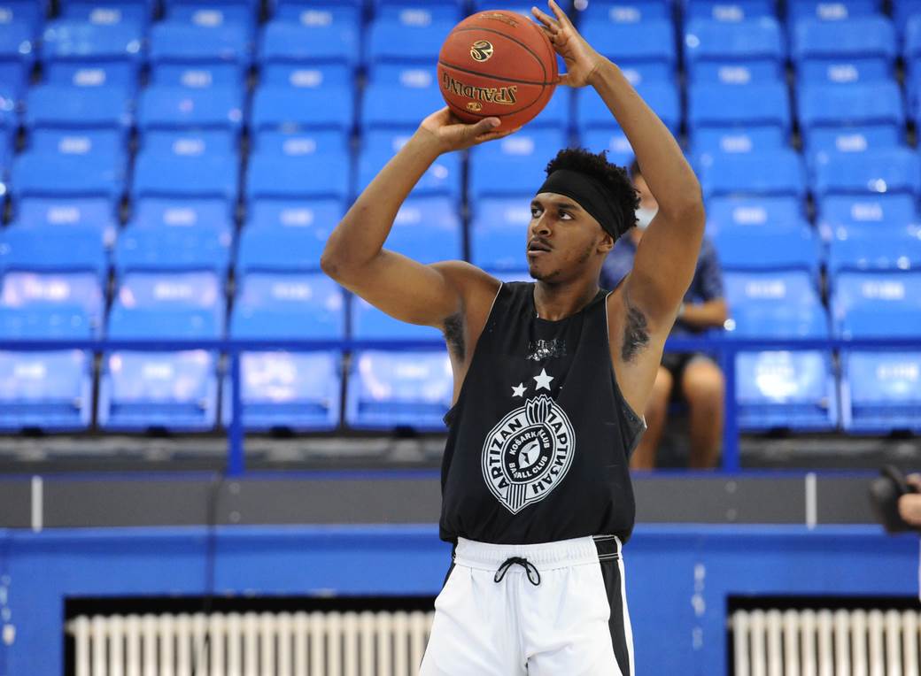 PARTIZAN utakmica (31)