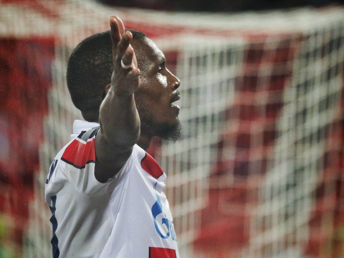 Crvena zvezda CFR (2)