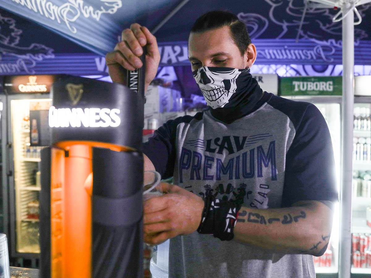 beer-fest-točenje-pivo-stefan-stojanović-1