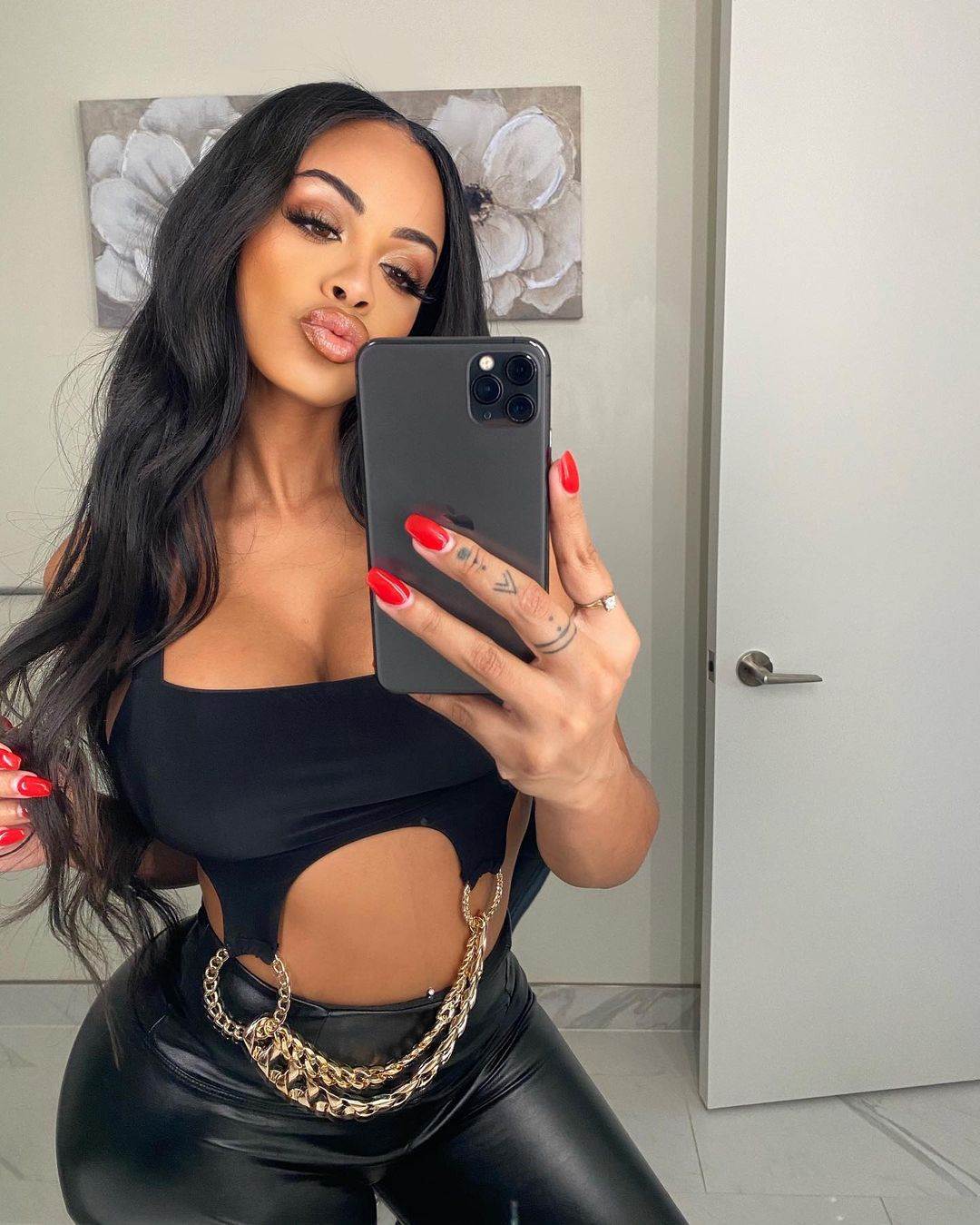 LaMelo Bol ima 13 godina stariju devojku Analisiju Čavez