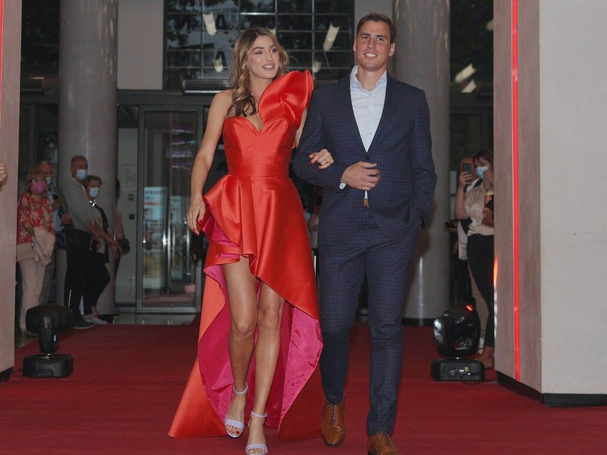 Nečista krv crveni tepih (14)