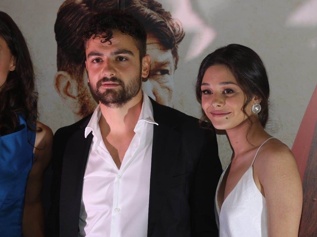 Nečista krv crveni tepih (22)