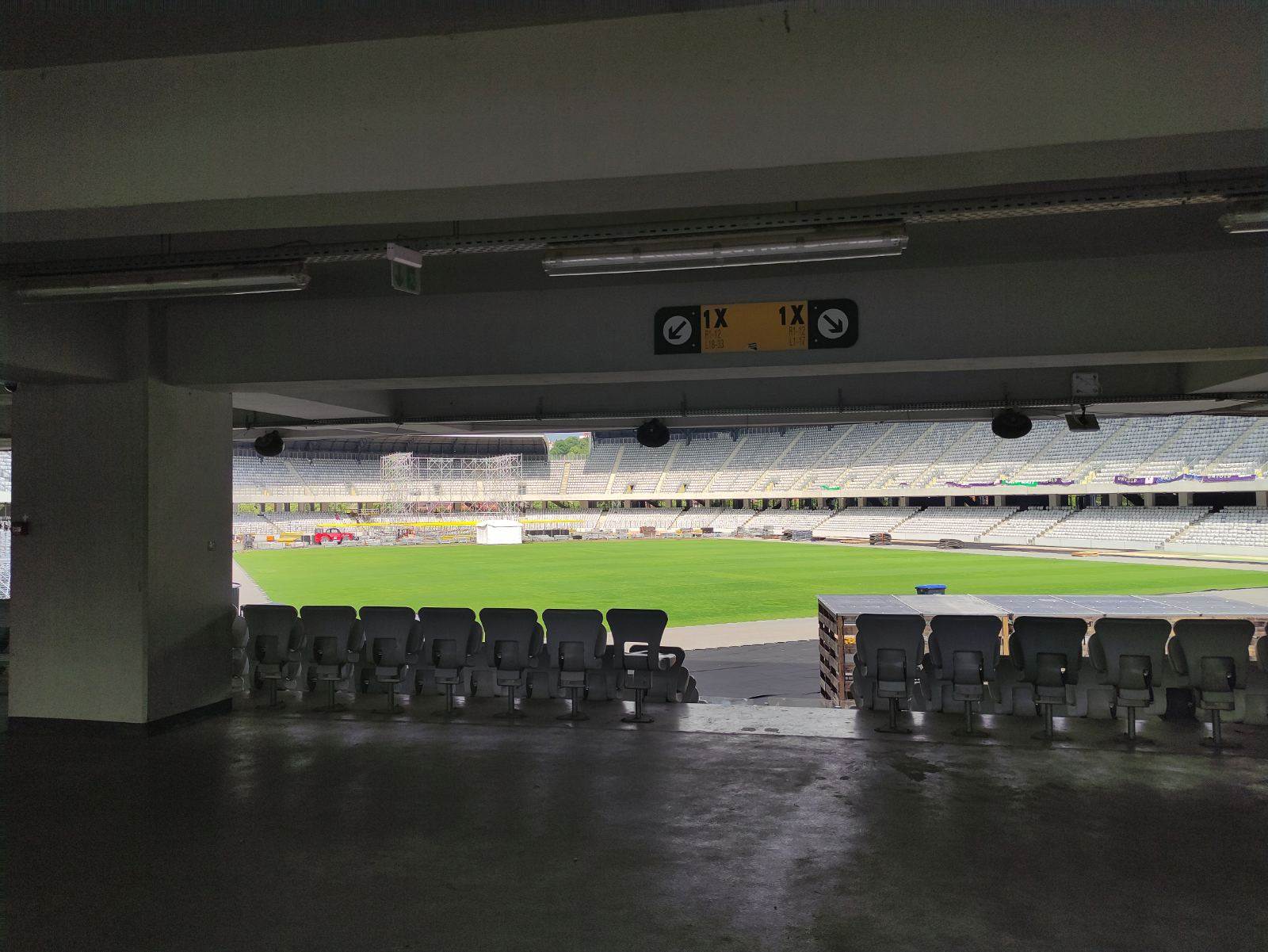 Crvena zvezda Kluž Stadioni u Klužu Univerzitatea Kluž Arena i doktor Konstantin Radulesku