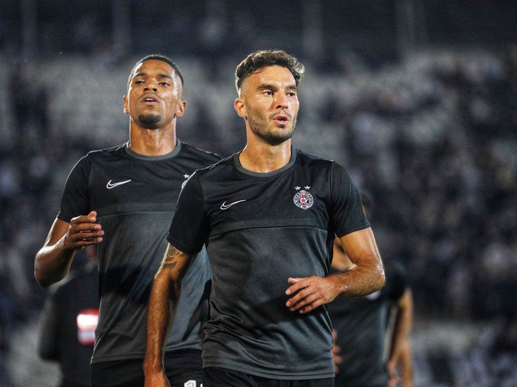 fk partizan  (3)