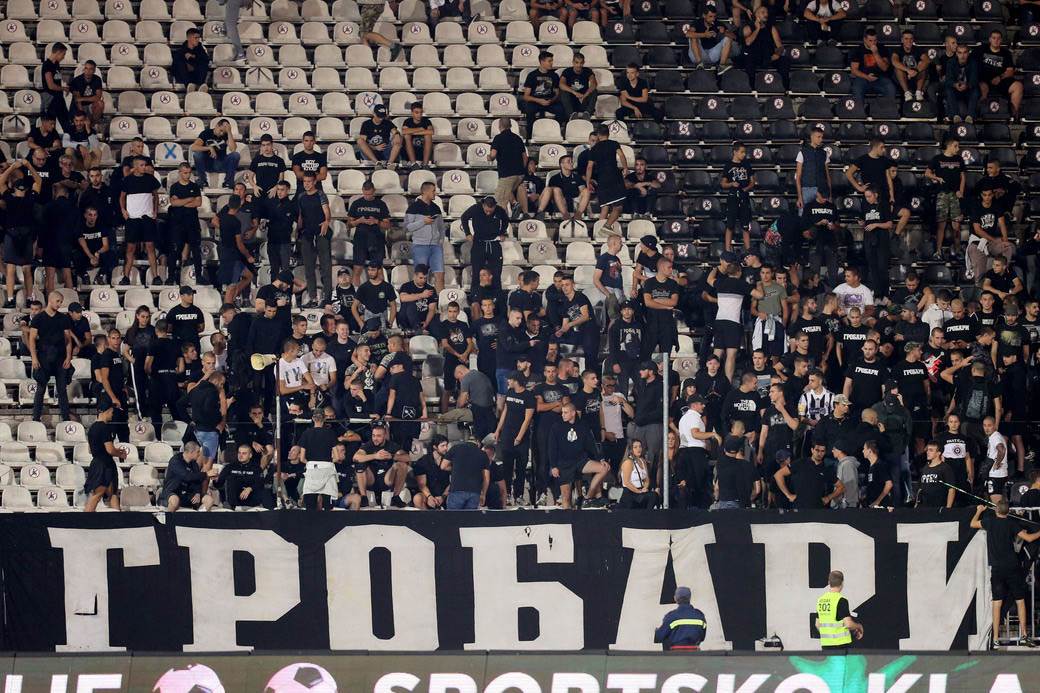 navijači Partizana (2)