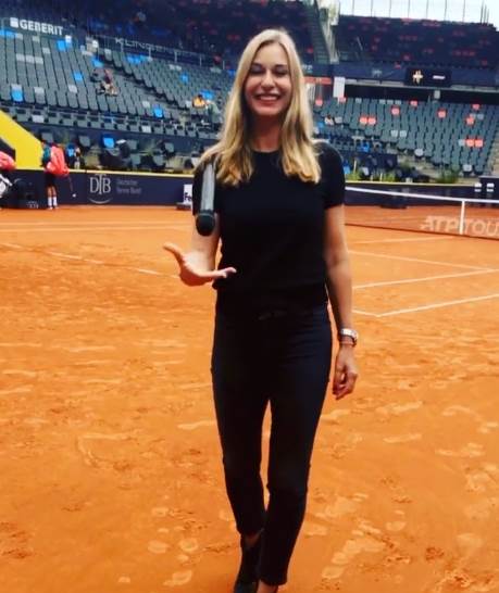 Barbara Schett-Eagle (3)