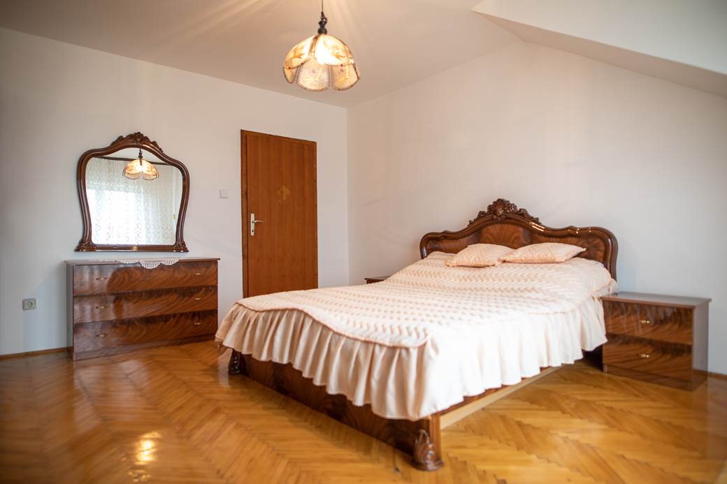 Gastarbajtersko selo kod Šapca, u kućama Luj Viton i Versaće