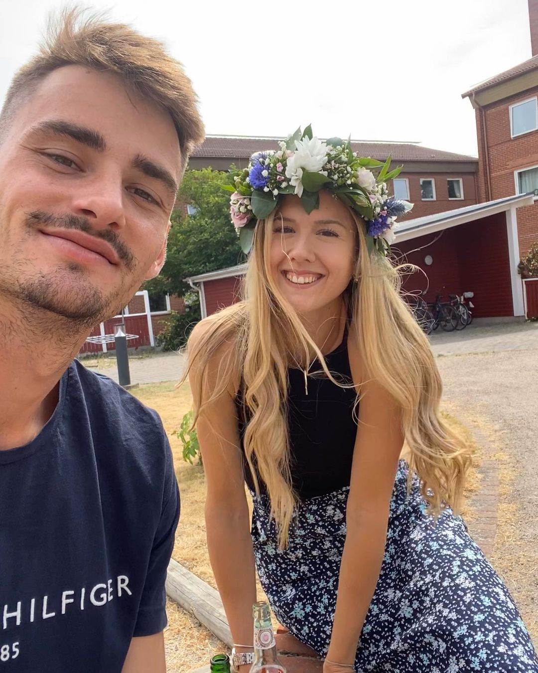 rebecka.lazic_208679942_335928621424353_5392720830575885156_n