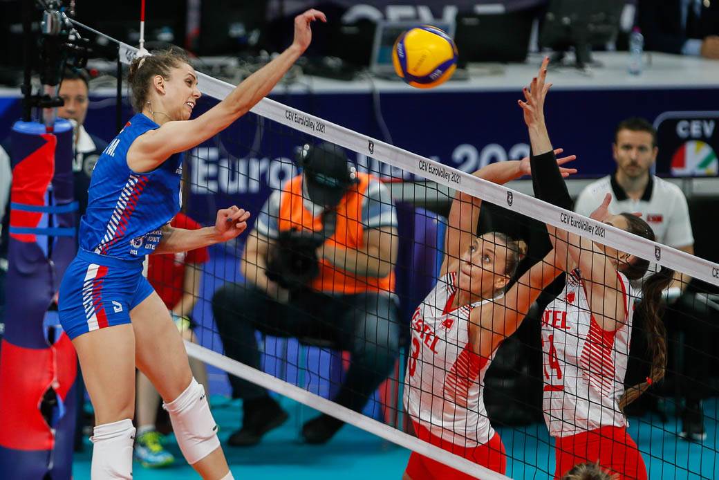 Tijana Bošković i Katarina Lazović su donele Srbiji finale Evropskog prvenstva