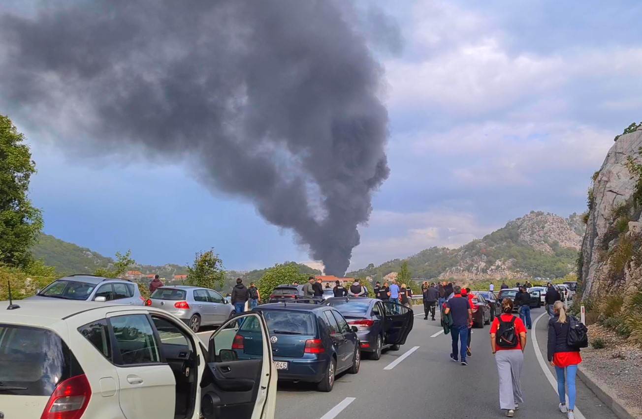 Joanikije i Porfirije stigli u Crnu Goru i obratili se narodu