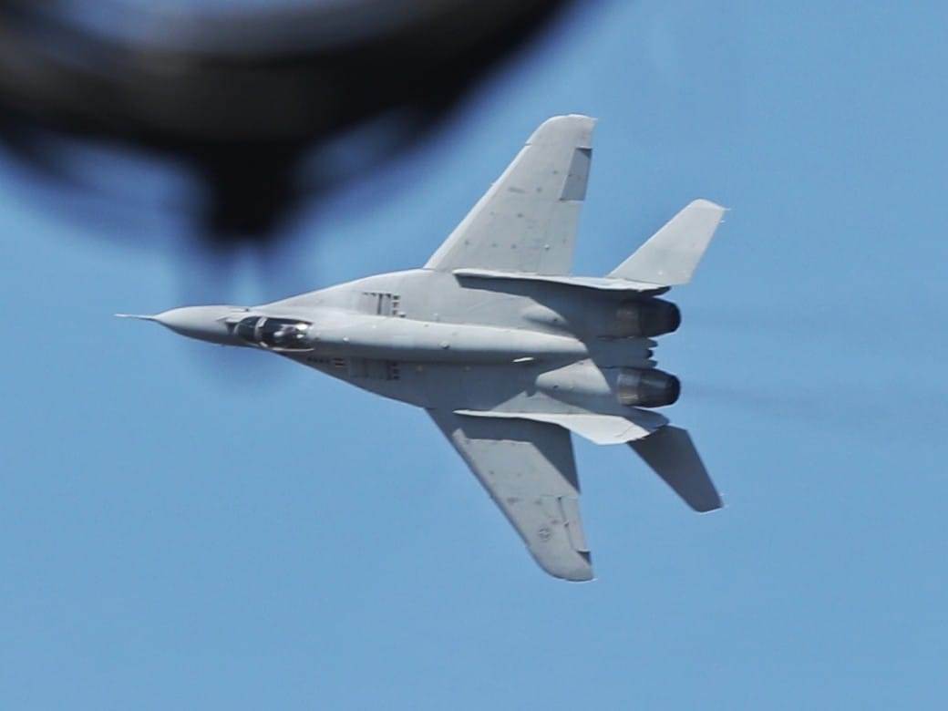 Preletanje Aviona i helikoptera