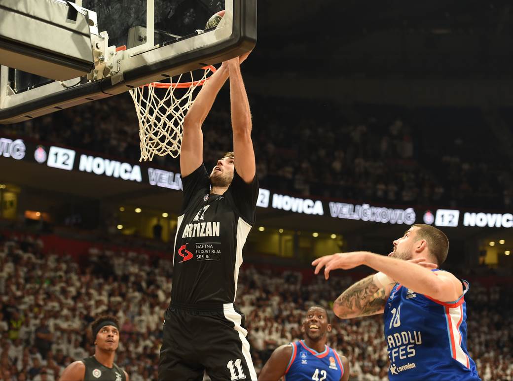 Partizan, efes, novica veličković (15)