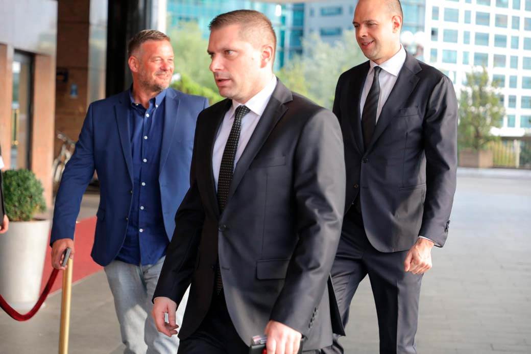 Zdravko Čolić pevao na venčanju Kostadina Terzića