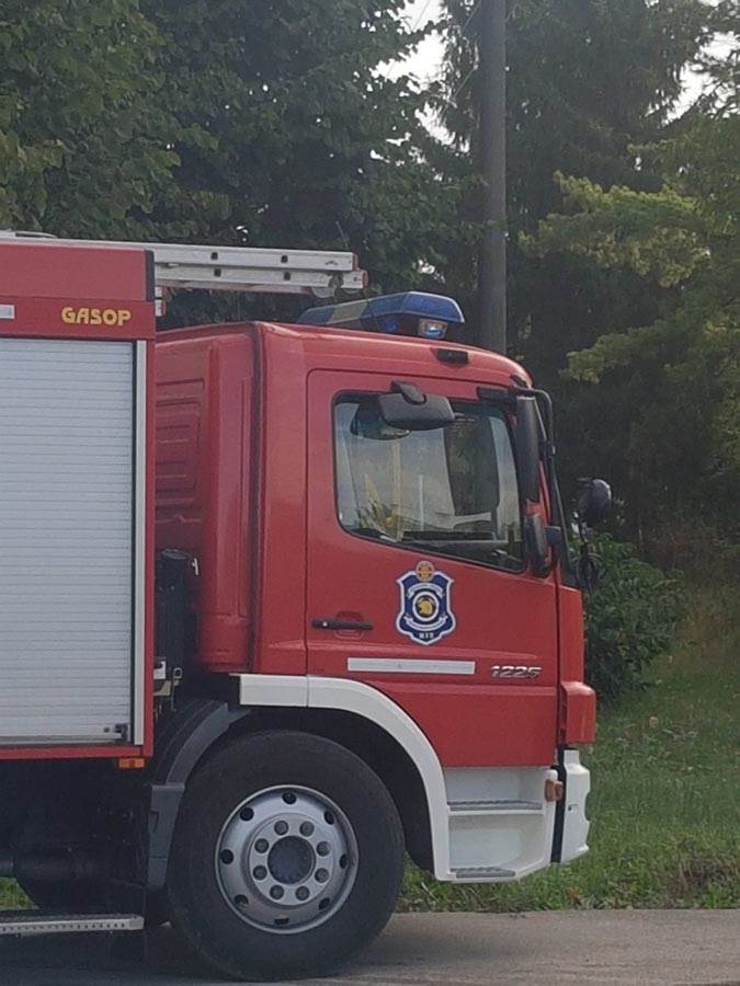 1632484601pozar-auto-ljig-parking-fotorina2