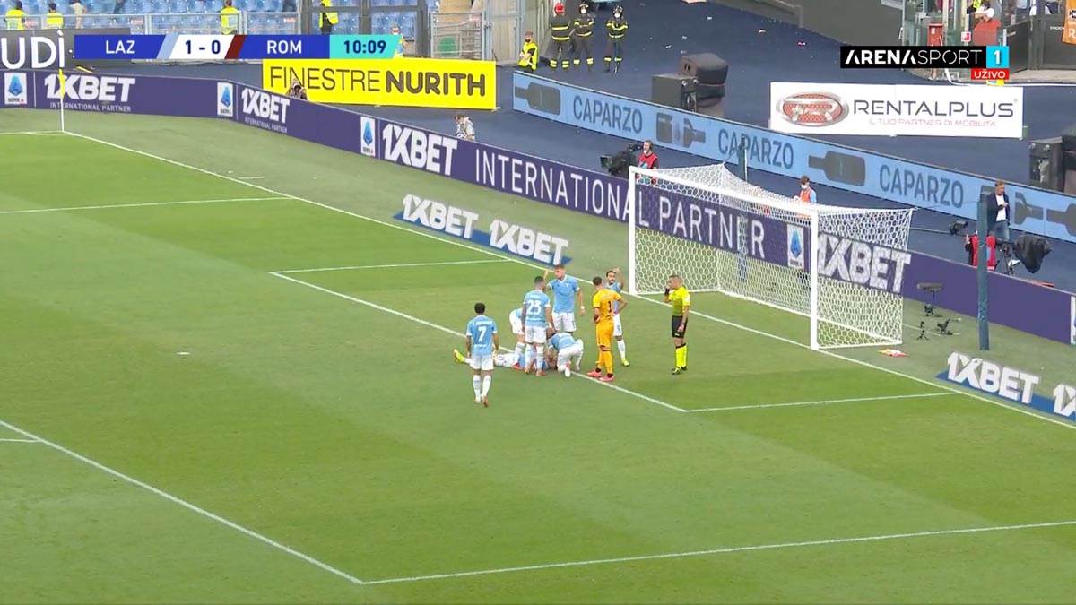 Lacio, Roma, Udarac u glavu (5)