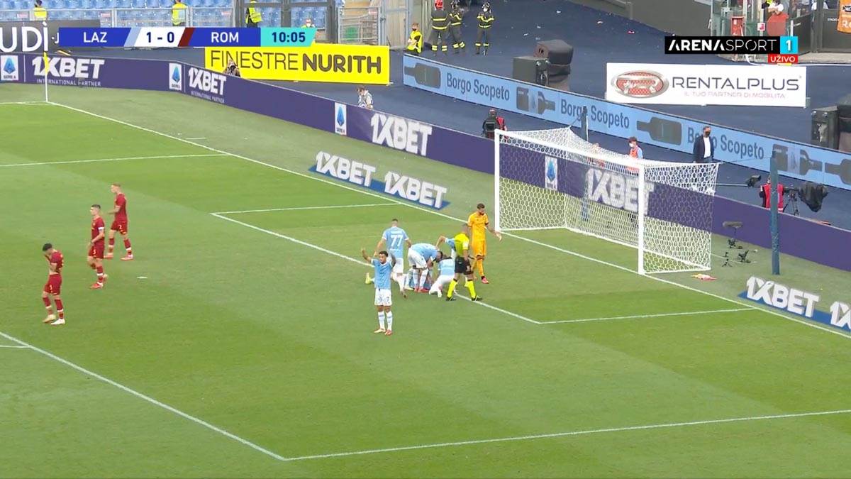 Lacio, Roma, Udarac u glavu (6)