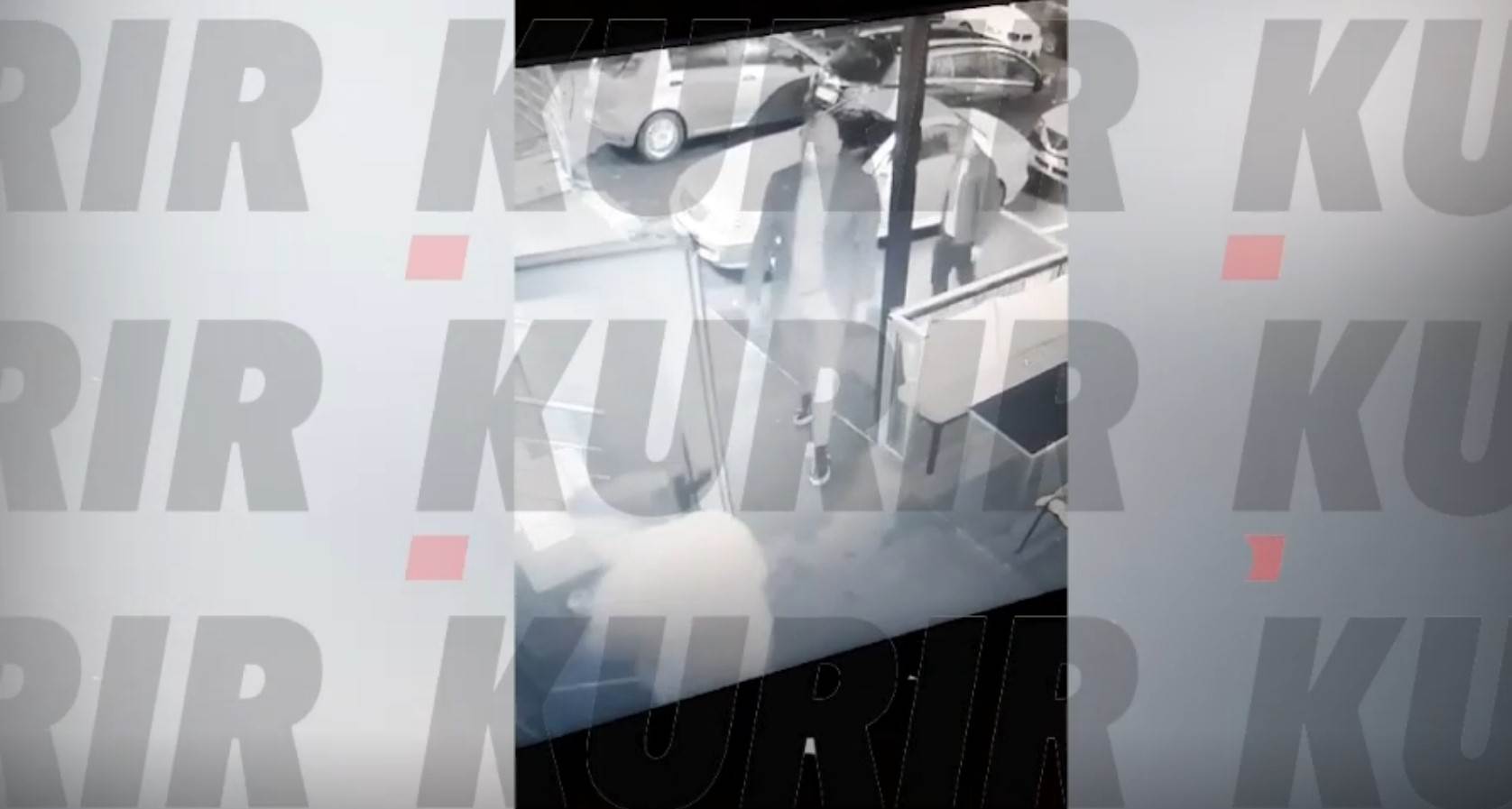 Snimak napada na radnika BIA zbog parkinga (6)