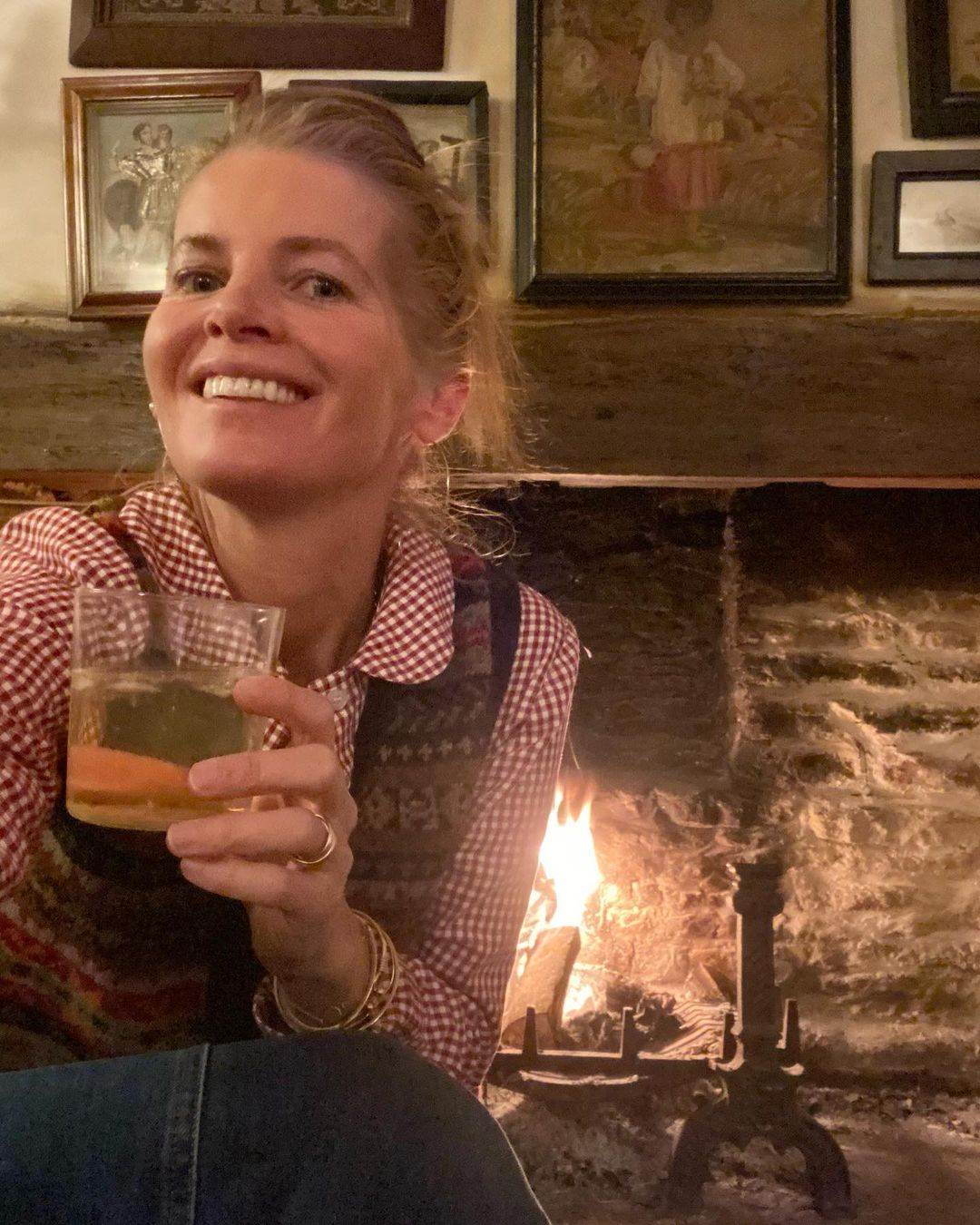 ALEXANDRA TOLSTOY (2)