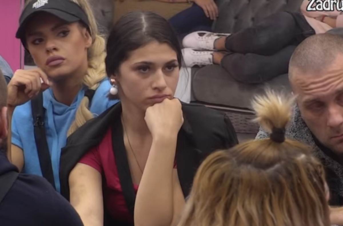 Maloletna Milica u modricama Mensur je ujeda Zadruga