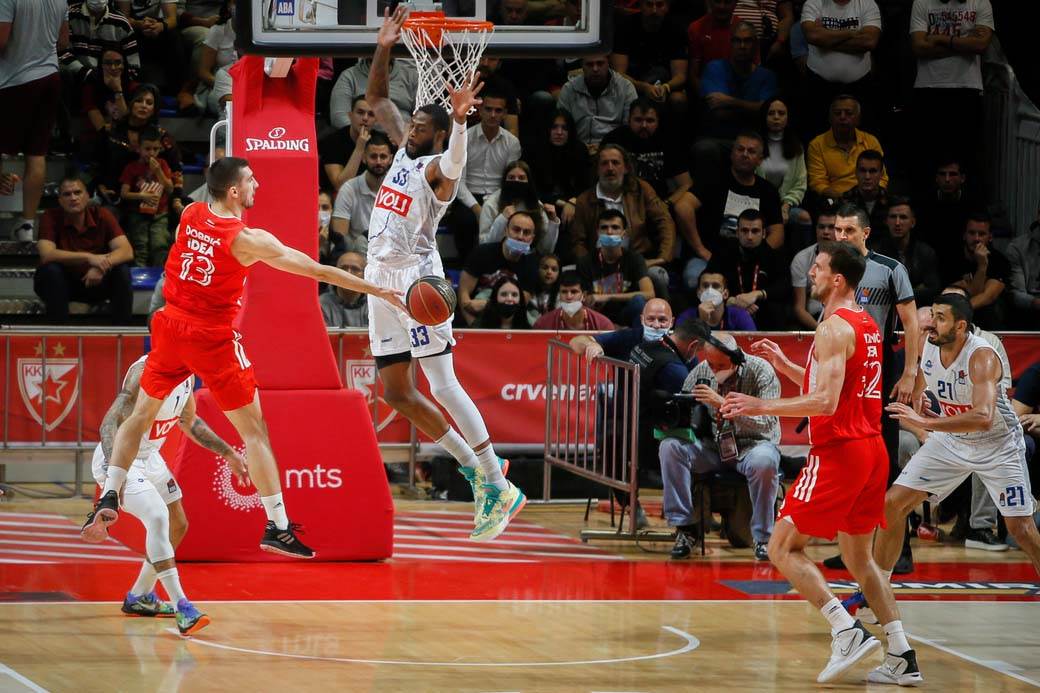 Luka Mitrović heroj pobede na Zvezda Budućnost